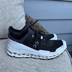 On Running Black and White Women's Sneakers Size 11